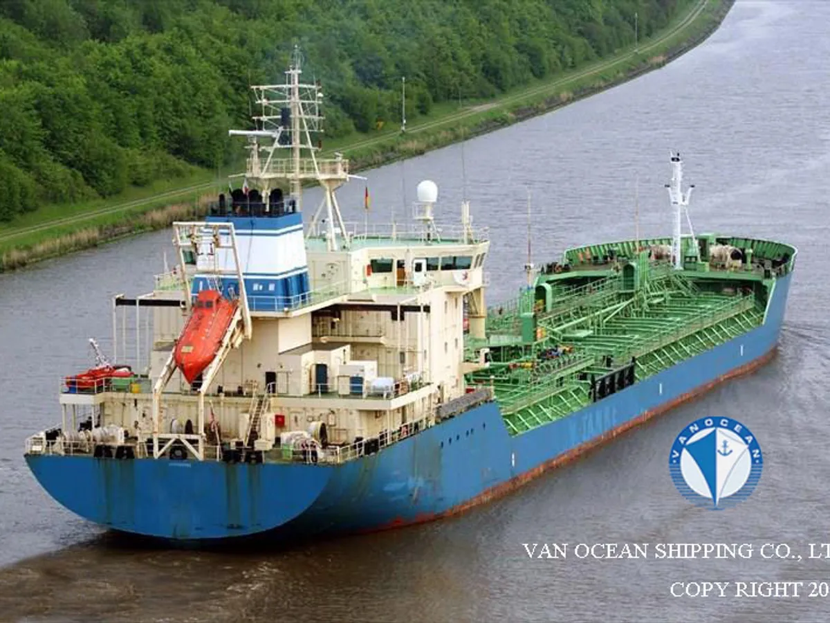 Navio-tanque de óleo/produtos químicos à venda