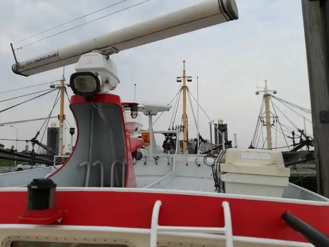 Navio de pesca de arrasto à venda