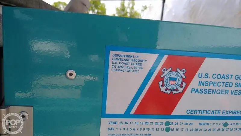 Navio porta-contêineres à venda