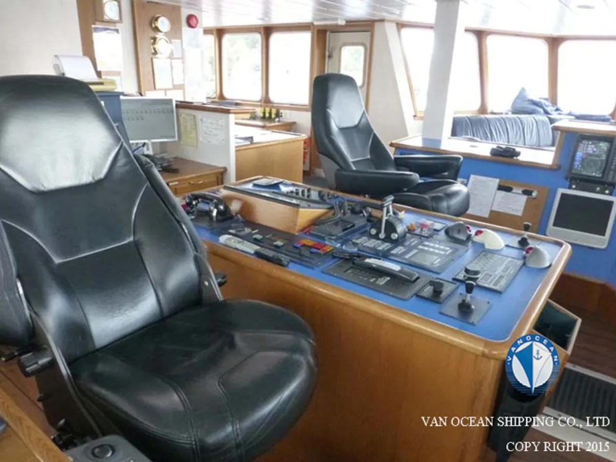 Navio de pesca de arrasto à venda
