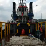 Rebocador à venda