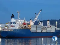 Navio frigorífico à venda