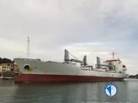 Navio frigorífico à venda