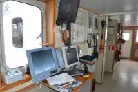 Navio porta-contêineres à venda
