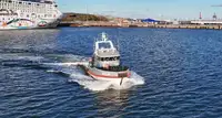 Barco de tripulação à venda