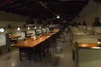 Navio restaurante à venda