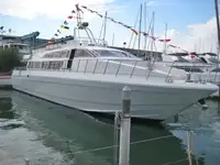 Navio de passageiros à venda