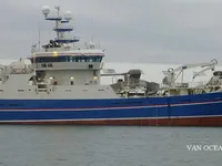 Navio de pesca de arrasto à venda