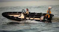 Bote inflável rígido à venda