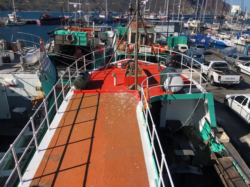 Navio de pesca de arrasto à venda