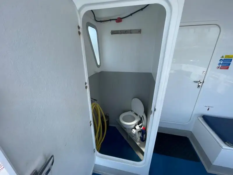 Catamarã à venda