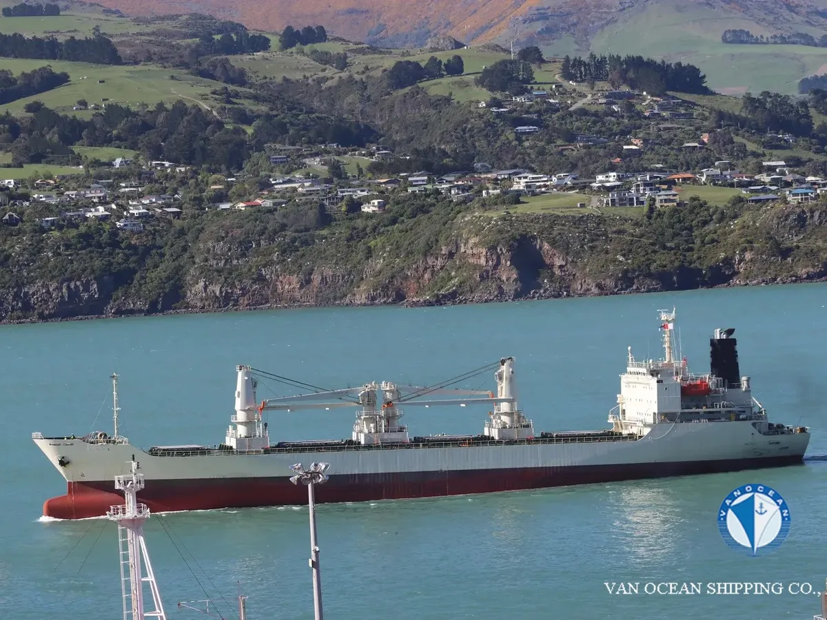 Navio frigorífico à venda