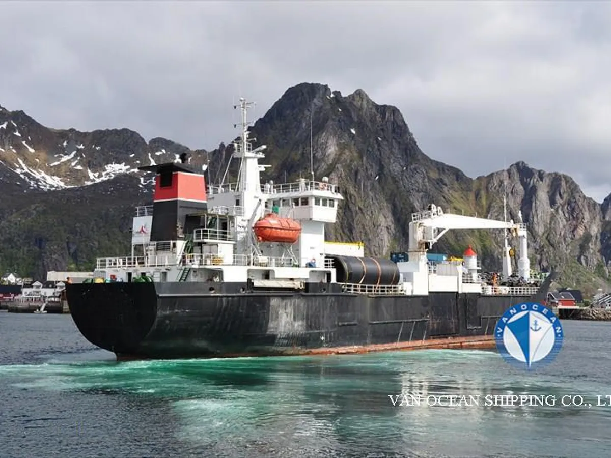 Navio frigorífico à venda