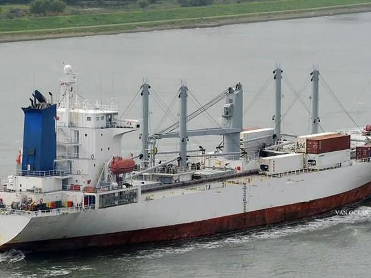 Navio frigorífico à venda