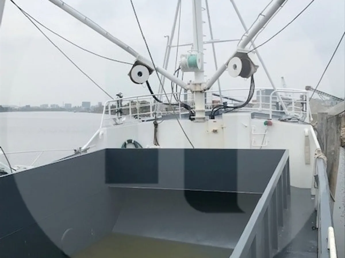 Embarcação para Aquicultura / Criação de Mariscos à venda