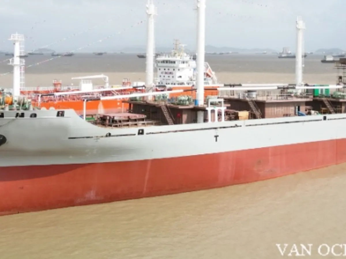 Navio frigorífico à venda