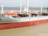 Navio frigorífico à venda
