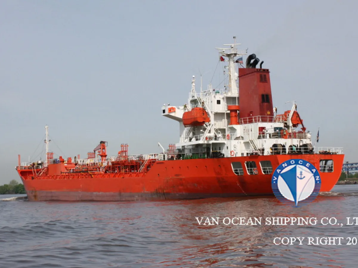 Navio-tanque de óleo/produtos químicos à venda