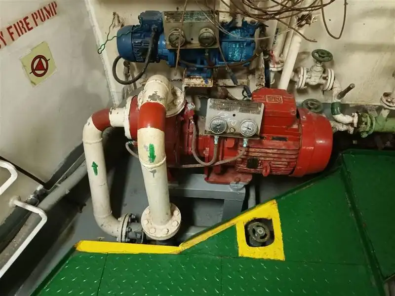 Rebocador à venda