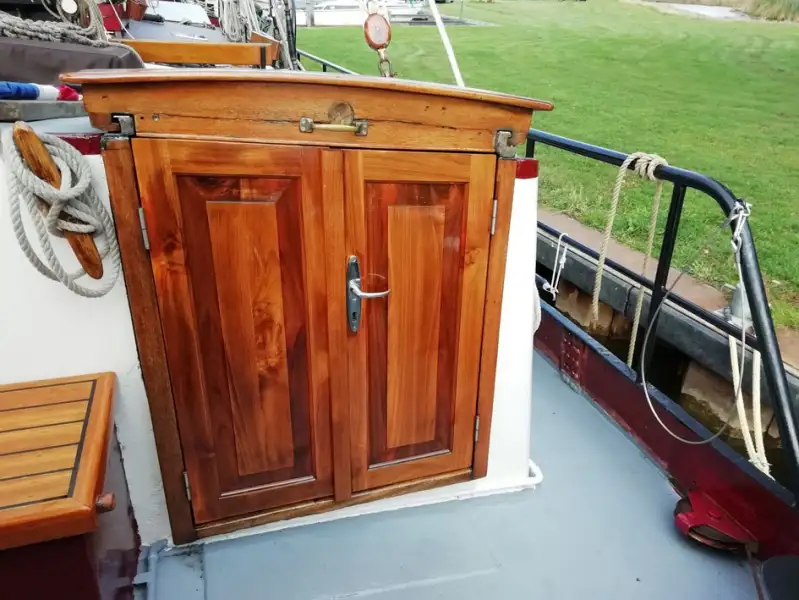Navio graneleiro à venda