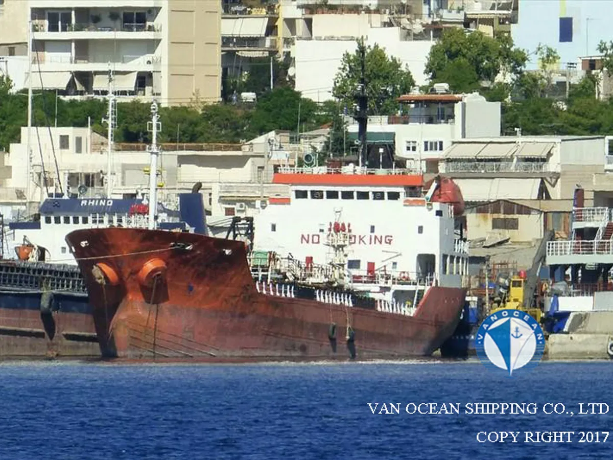 Navio-tanque de óleo/produtos químicos à venda