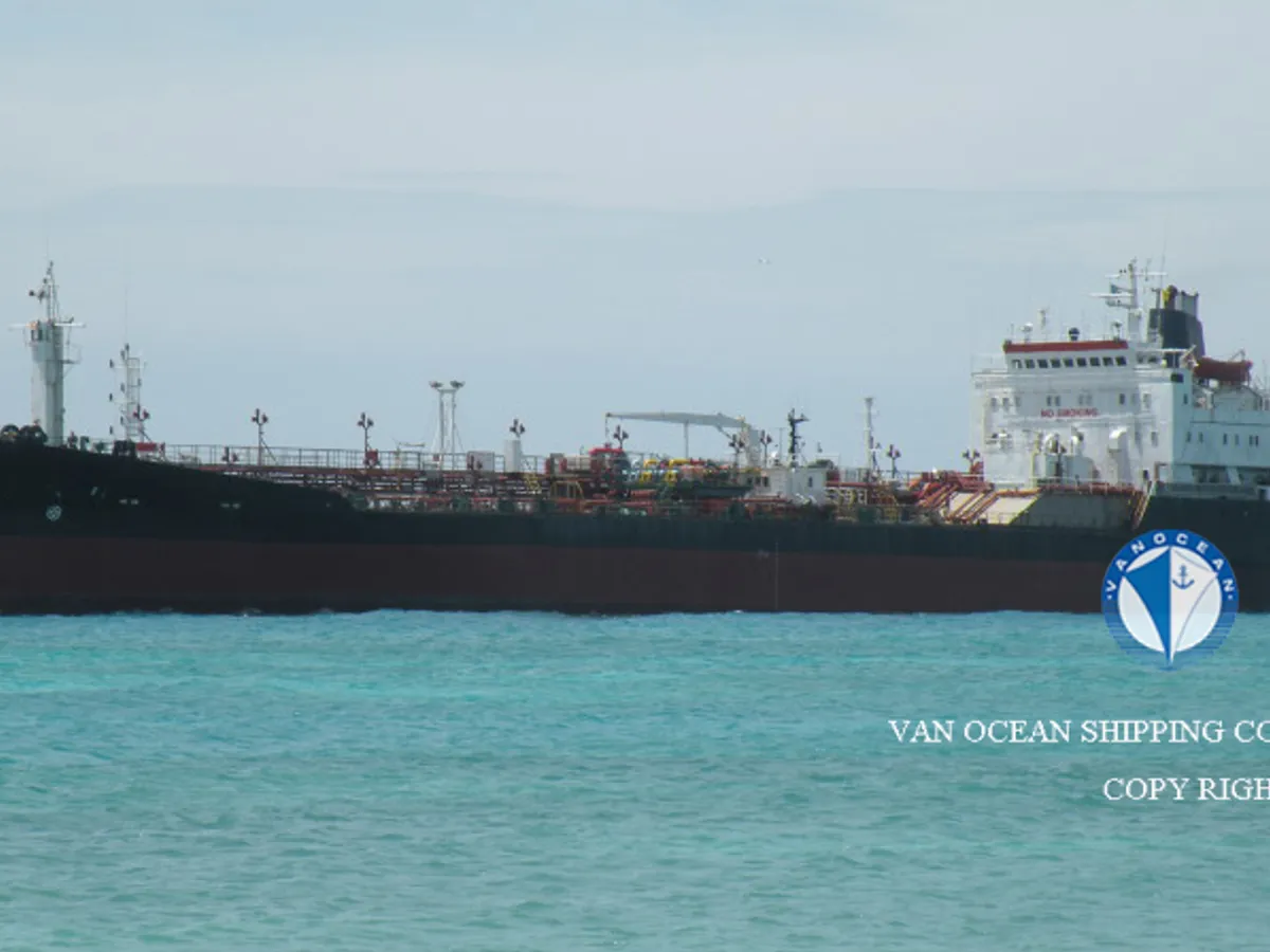 Navio-tanque de óleo/produtos químicos à venda