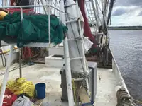 Navio de pesca de arrasto à venda