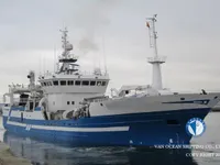 Navio de pesca de arrasto à venda