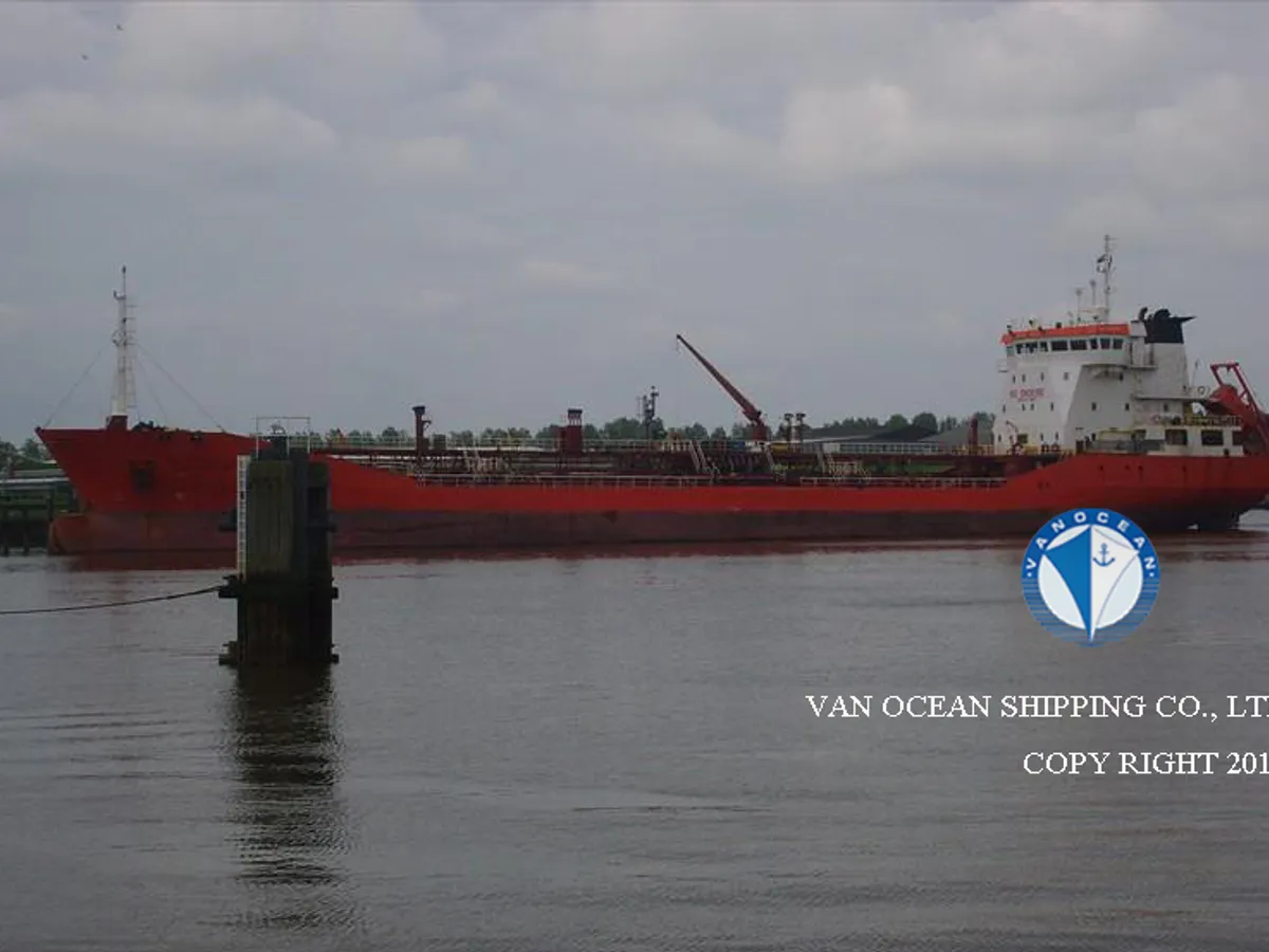 Navio-tanque de óleo/produtos químicos à venda