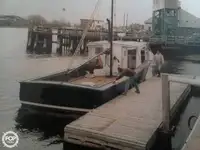 Barcaça à venda