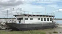 Barcaça de alojamento à venda