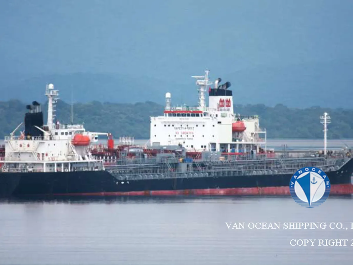 Navio-tanque de óleo/produtos químicos à venda