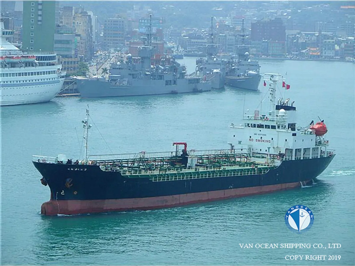 Navio-tanque de óleo/produtos químicos à venda