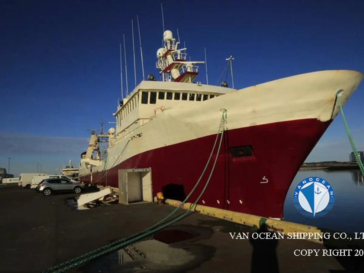 Navio de pesca de arrasto à venda