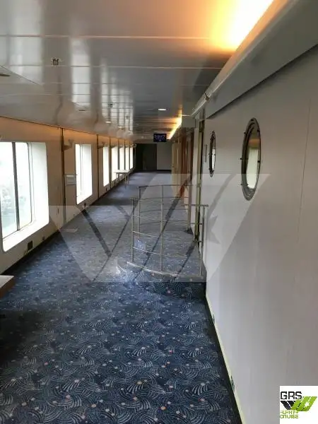 Navio de cruzeiro à venda
