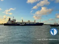 Navio frigorífico à venda