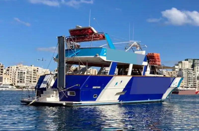 Navio de transporte de passageiros (Ferry) à venda