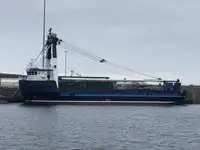 Navio frigorífico à venda