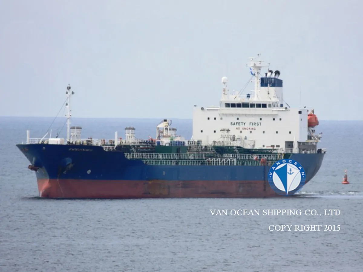 Navio-tanque de óleo/produtos químicos à venda