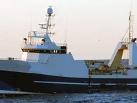 Navio de pesca de arrasto à venda