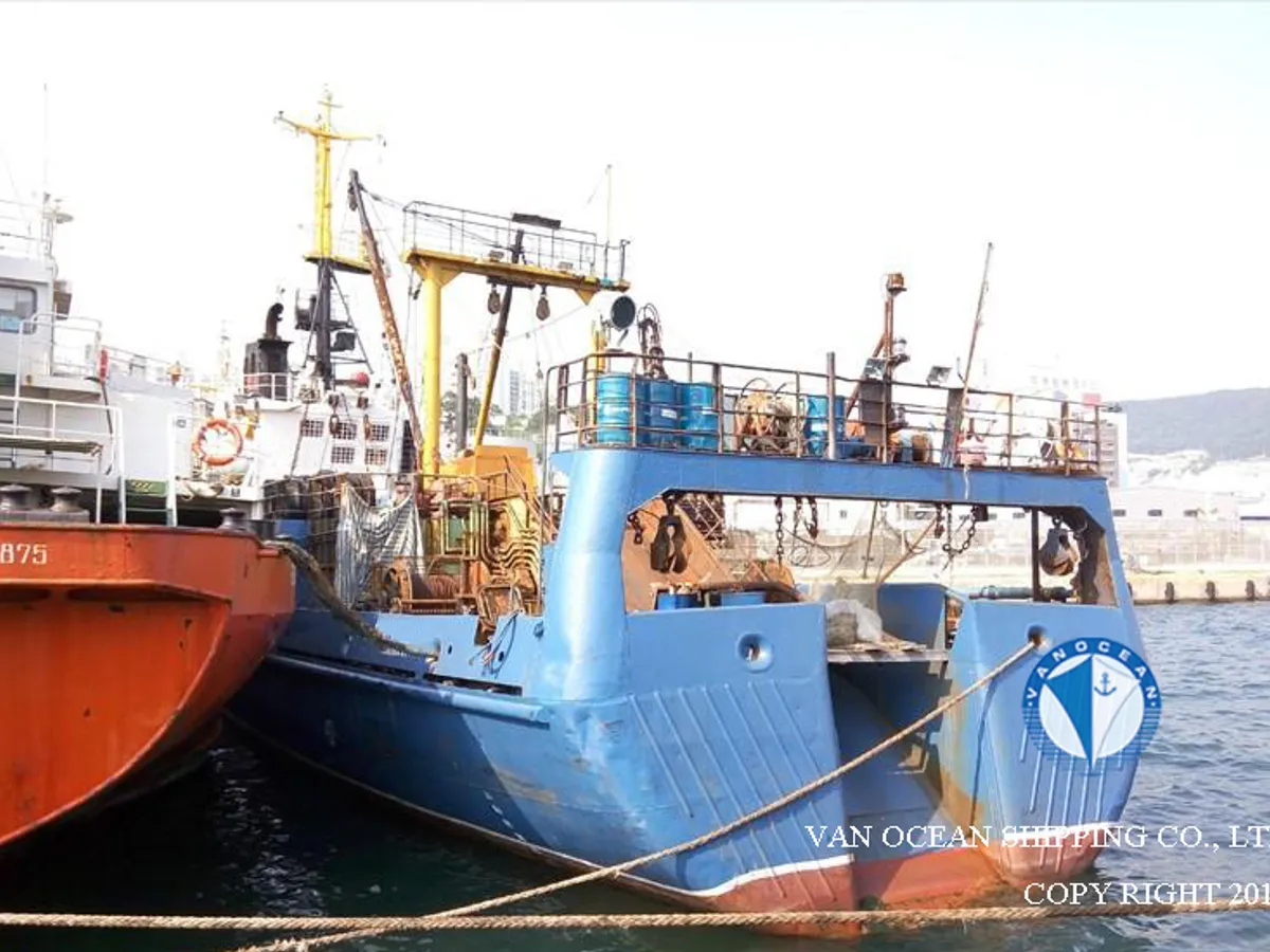 Navio de pesca de arrasto à venda