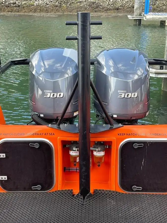 Bote inflável rígido à venda