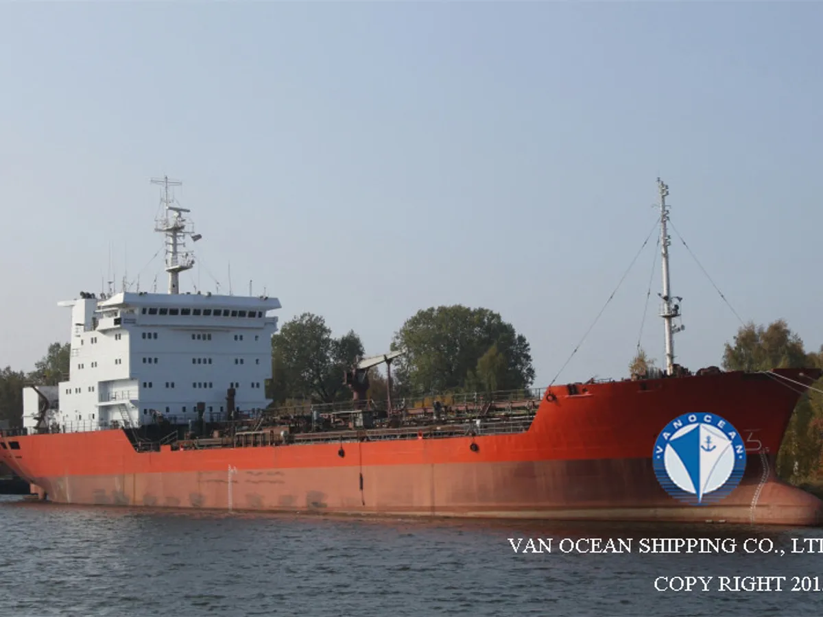 Navio-tanque de óleo/produtos químicos à venda