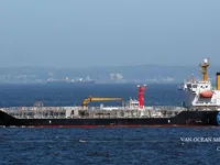 Navio-tanque de óleo/produtos químicos à venda