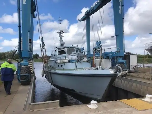 Navio de pesquisa à venda
