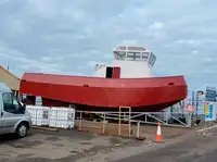 Rebocador à venda