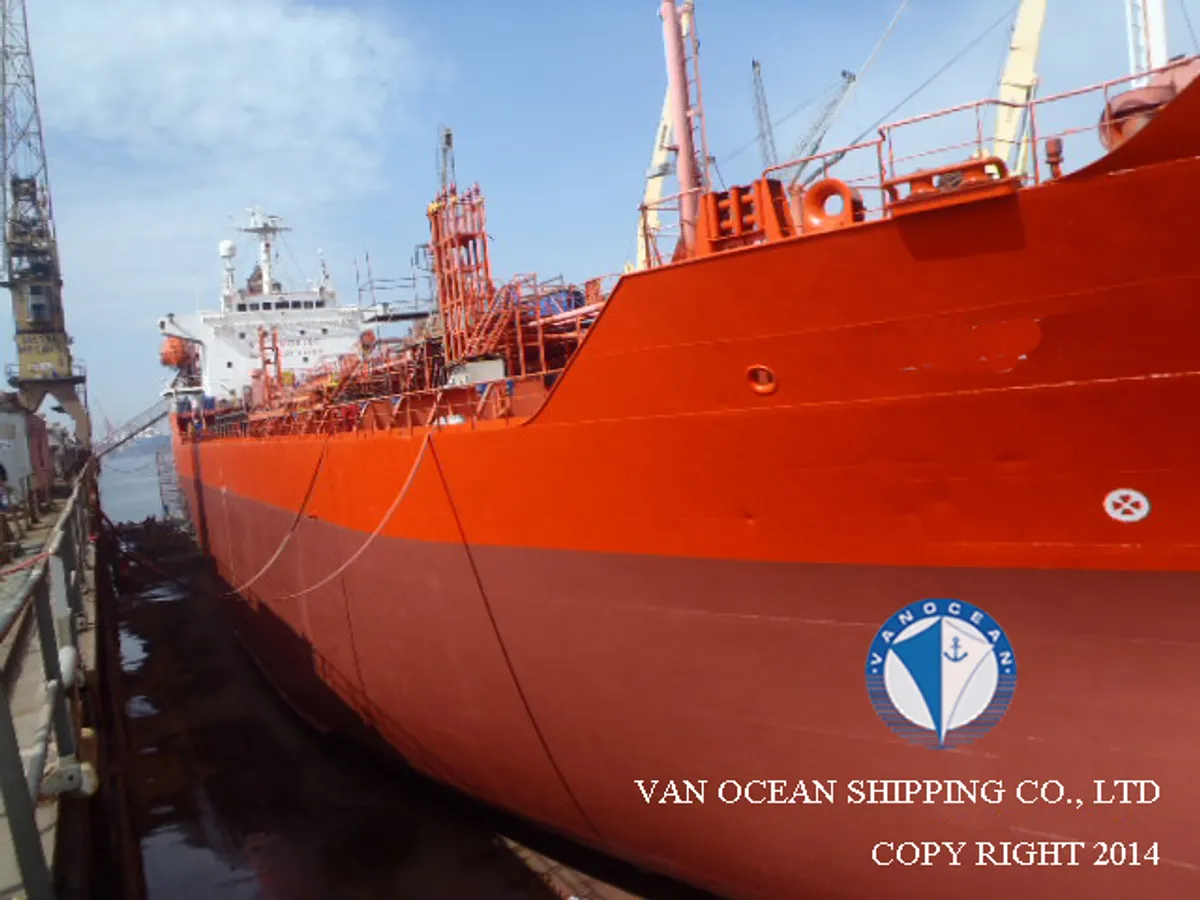 Navio-tanque de óleo/produtos químicos à venda