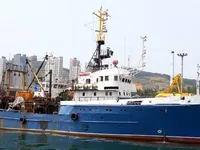 Navio de pesca de arrasto à venda