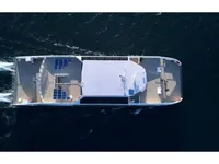 Navio de passageiros à venda