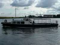 Rebocador à venda